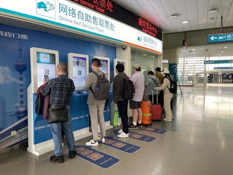 PVG to downtown Shanghai-PudongMaglevplatform and ticket counters