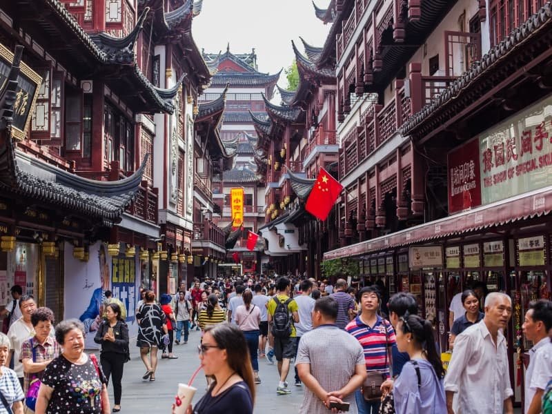 Shanghai layover tour - walking lanes near Yu Garden in the Old City