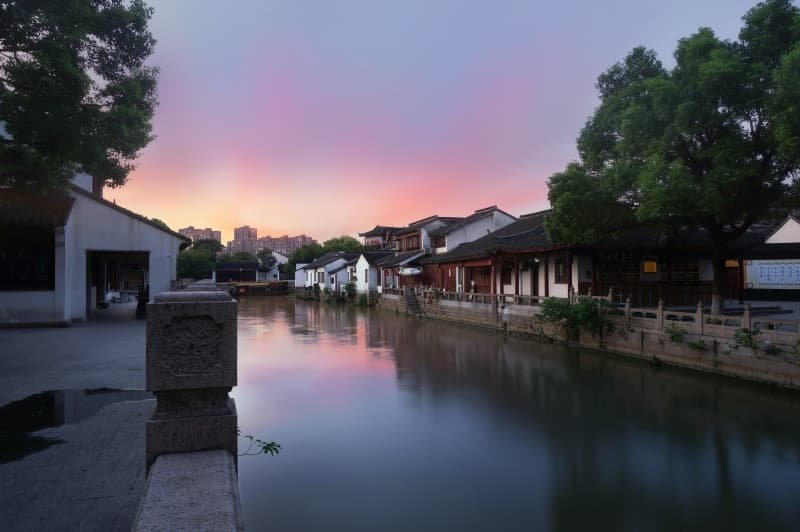 Suzhou ancient town street scene on the East China itinerary 10 days
