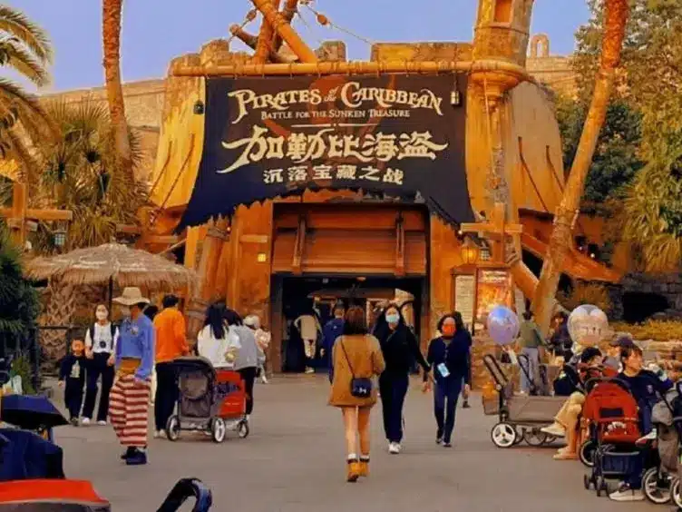 Shanghai Disneyland Ride List: How Many Rides in Shanghai Disneyland 3 Pirates of the Caribbean Shanghai Disneyland
